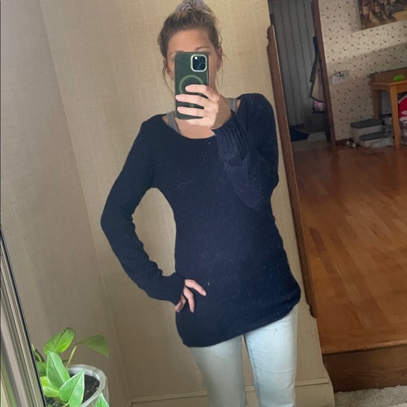 Brandy Melville Wool Mohair Crew Neck Sweater - Picture 11 of 11